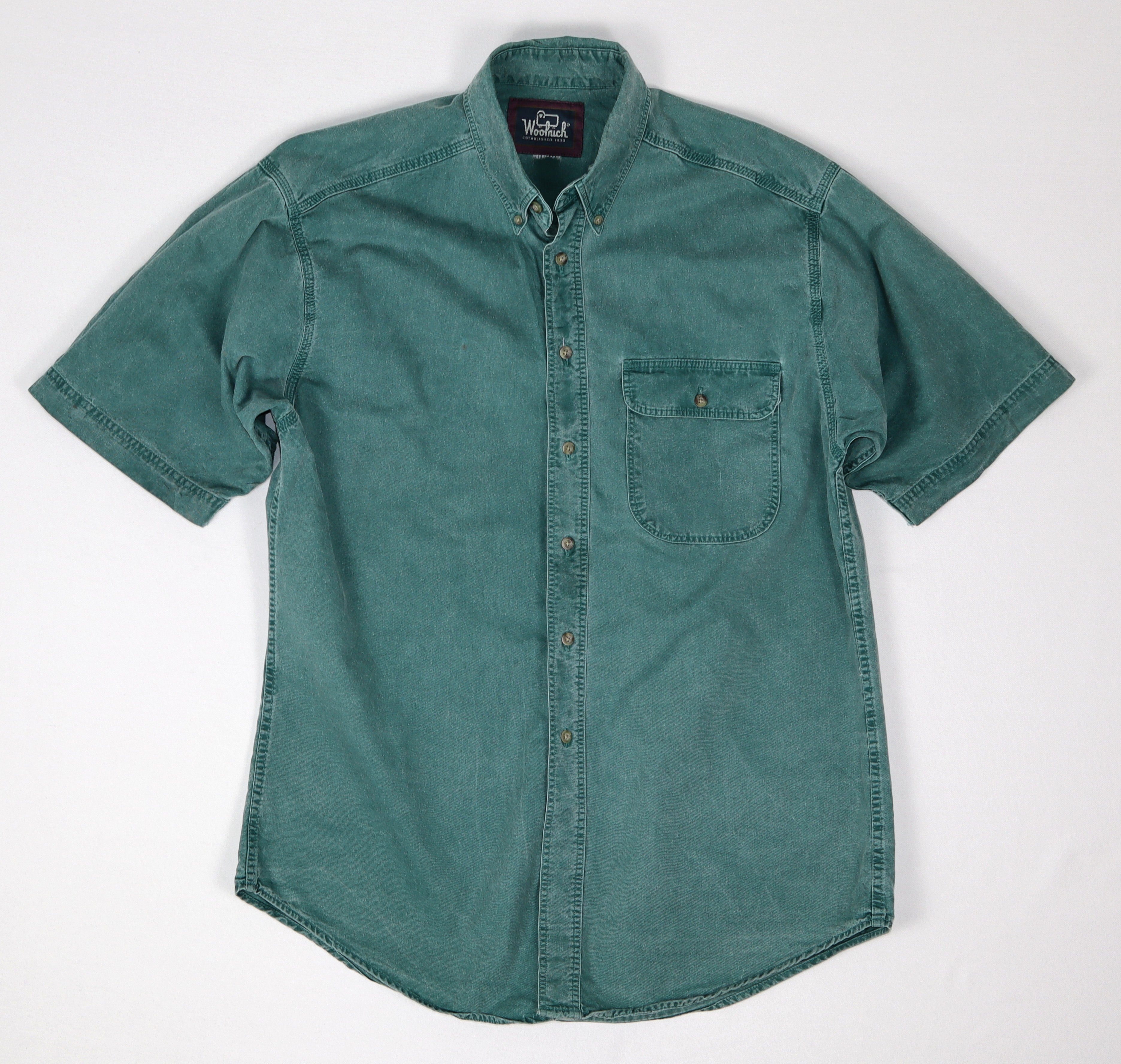 Woolrich groen heren overhemd met korte mouwen volledig van voren