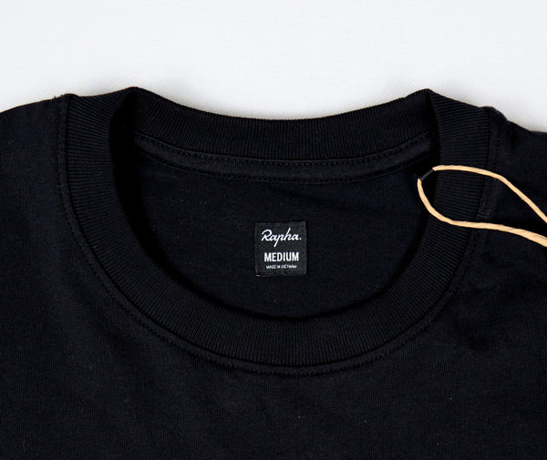 Rapha T-shirt zwart maat Medium detail halslabel