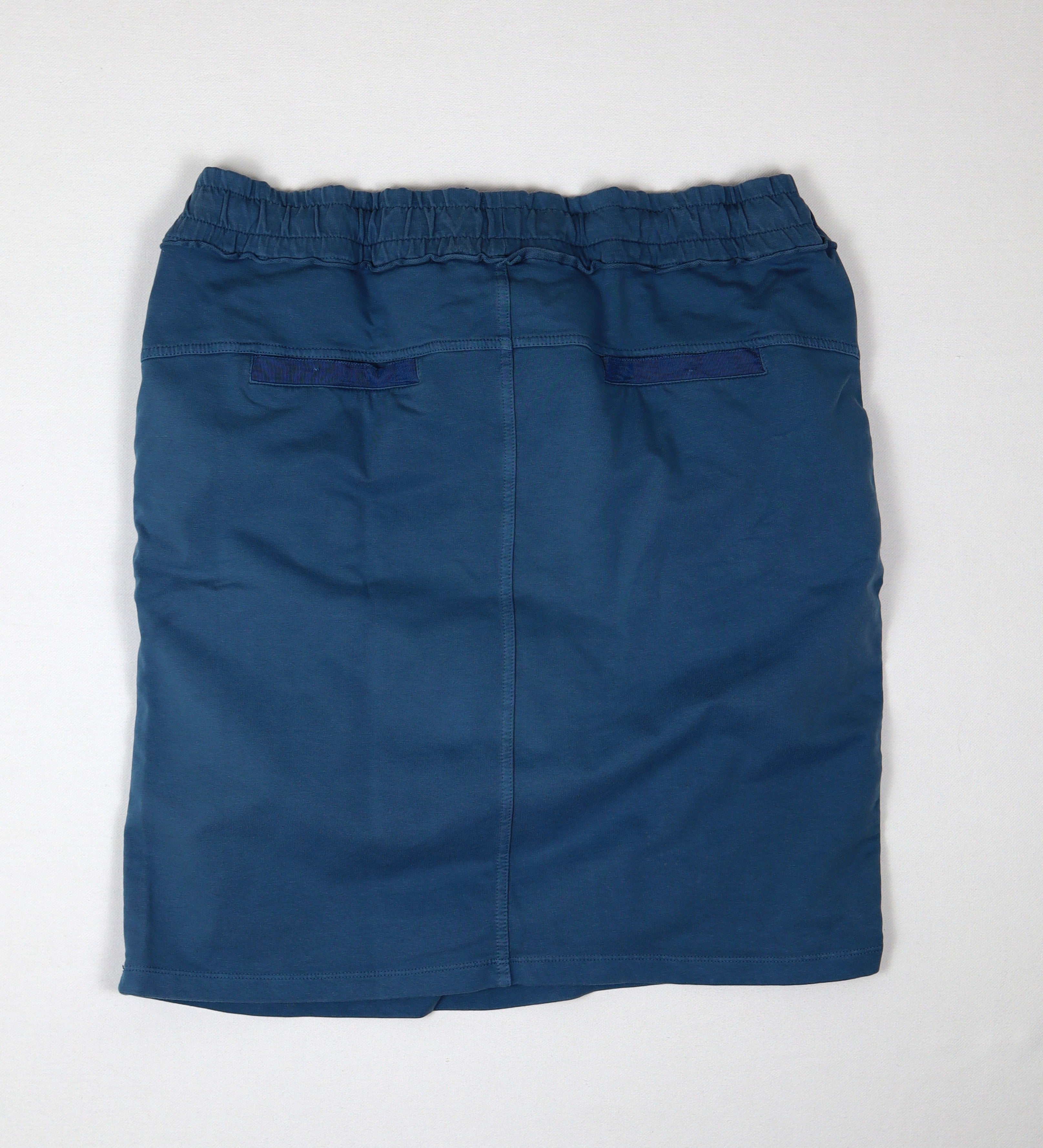 Tramontana damesrok maat XL blauw achterkant met paspelzakken