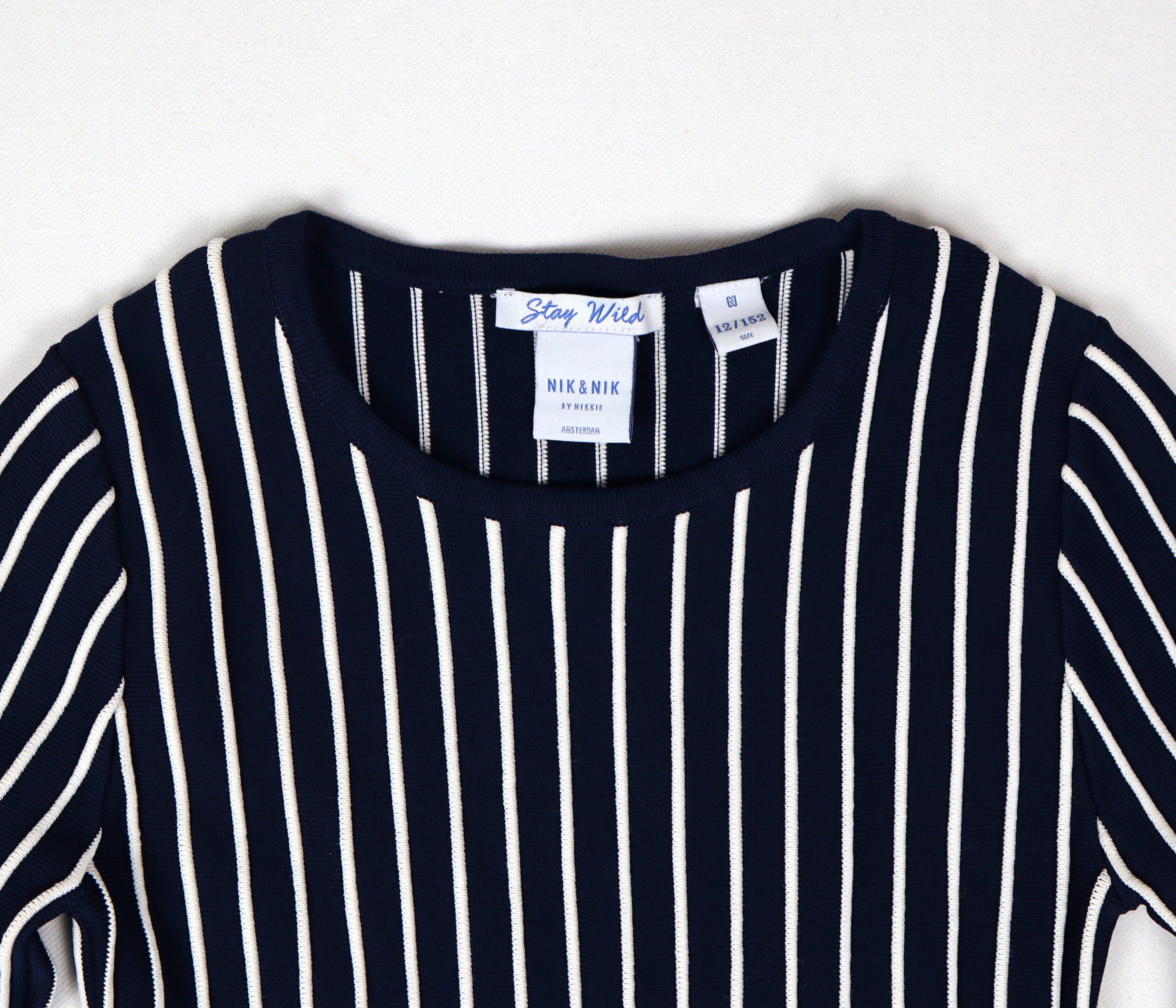 NIK&NIK meisjes jurk donkerblauw met witte verticale strepen lange mouwen