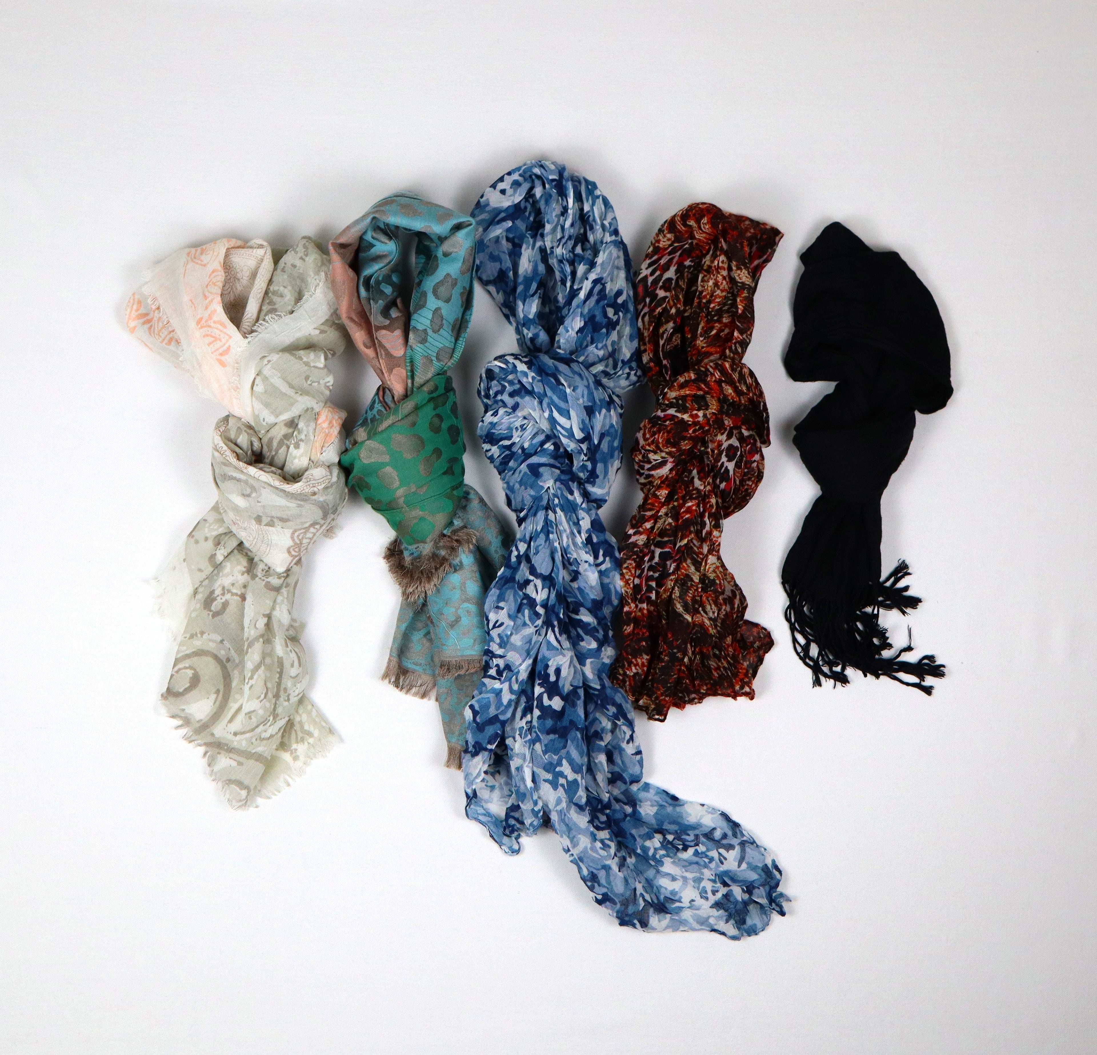 5 dames sjaals diverse kleuren en prints