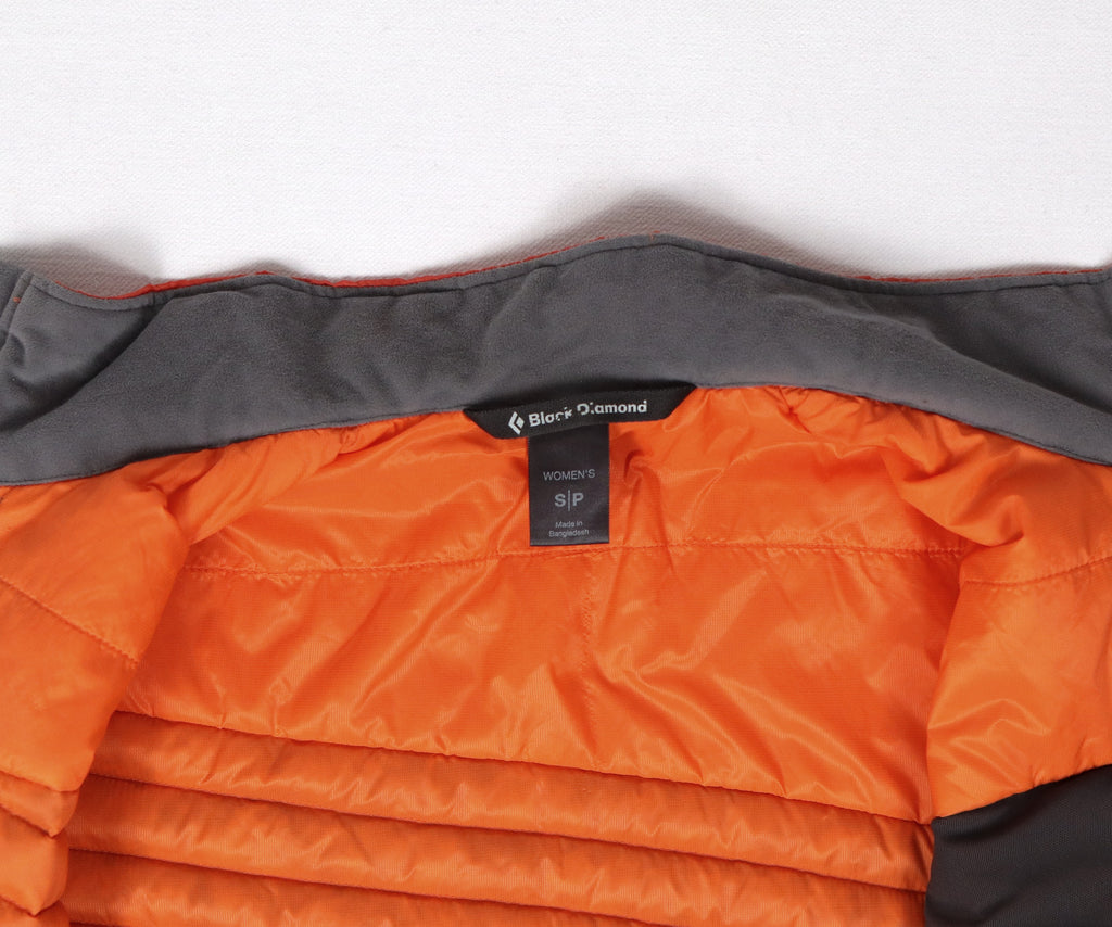 Black Diamond dames jas maat S P label detail