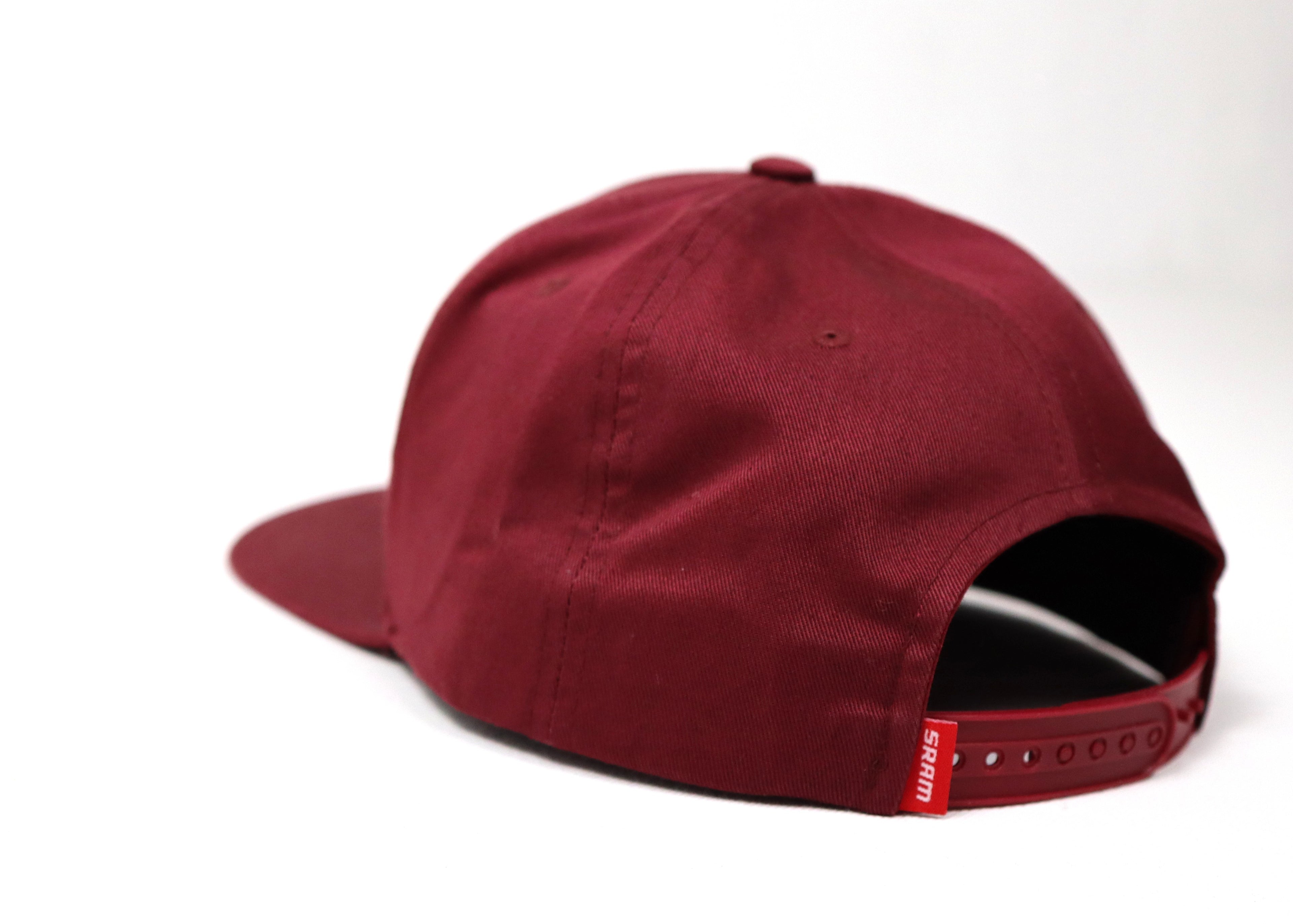 SRAM snapback pet bordeauxrood productfoto 2