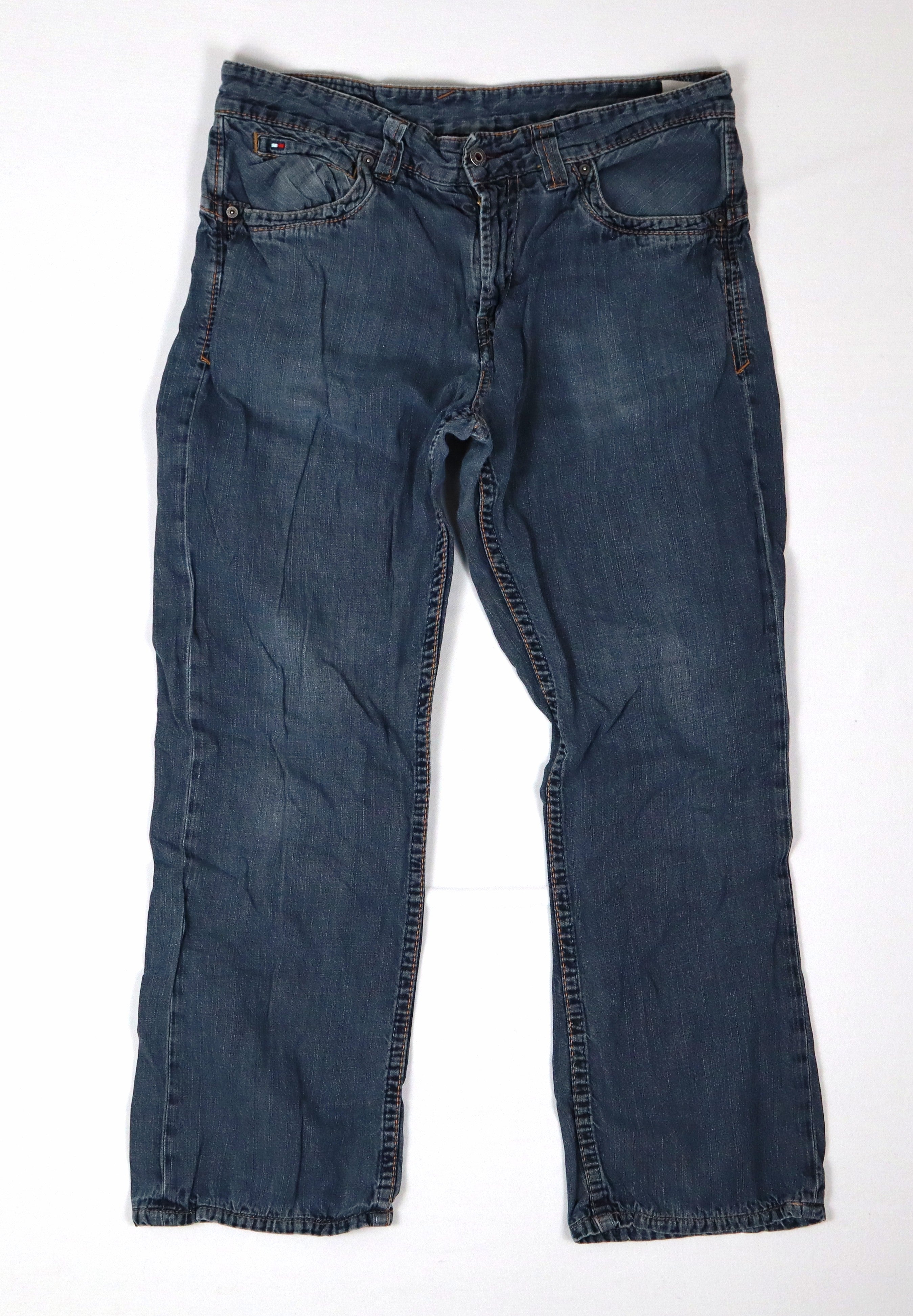 Tommy Hilfiger blauwe herenjeans volledig van voren